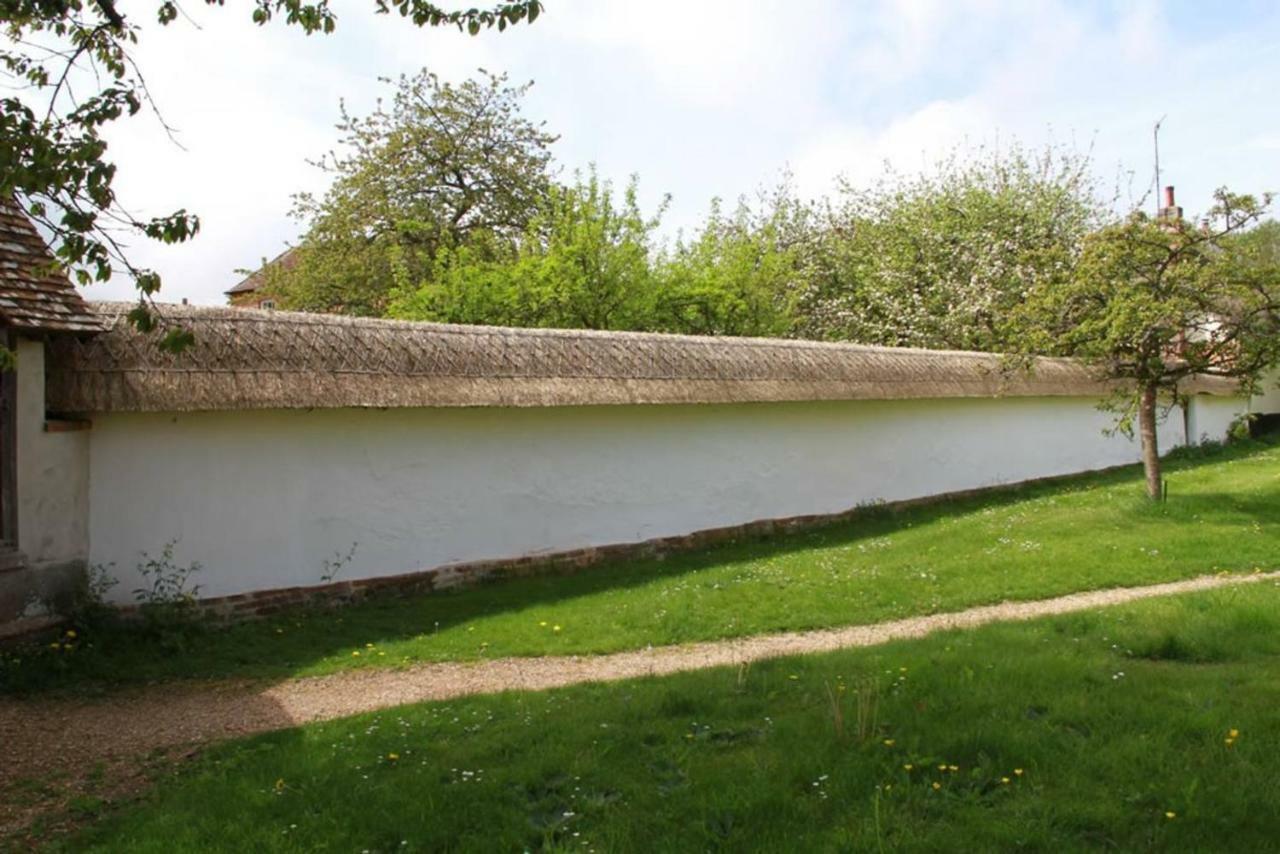 Stunning 3 Bedroom 3 Bath Self Catering Cottage Nr Stonehenge, Longleat, Avebury And Bath - Great Local Village Pub Pewsey Exterior foto
