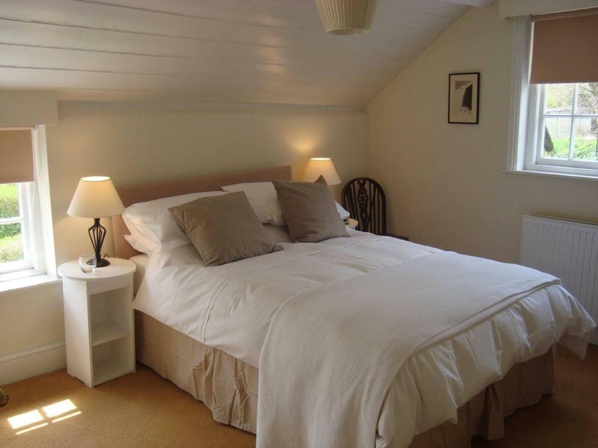 Stunning 3 Bedroom 3 Bath Self Catering Cottage Nr Stonehenge, Longleat, Avebury And Bath - Great Local Village Pub Pewsey Exterior foto